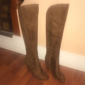 Jessica Simpson knee high brown high heel boots